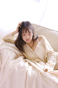 少妇荡乳情欲办公室2